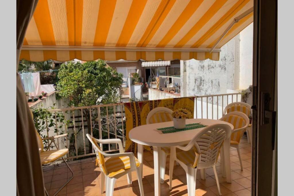 Calella Playa Apartment Exterior photo